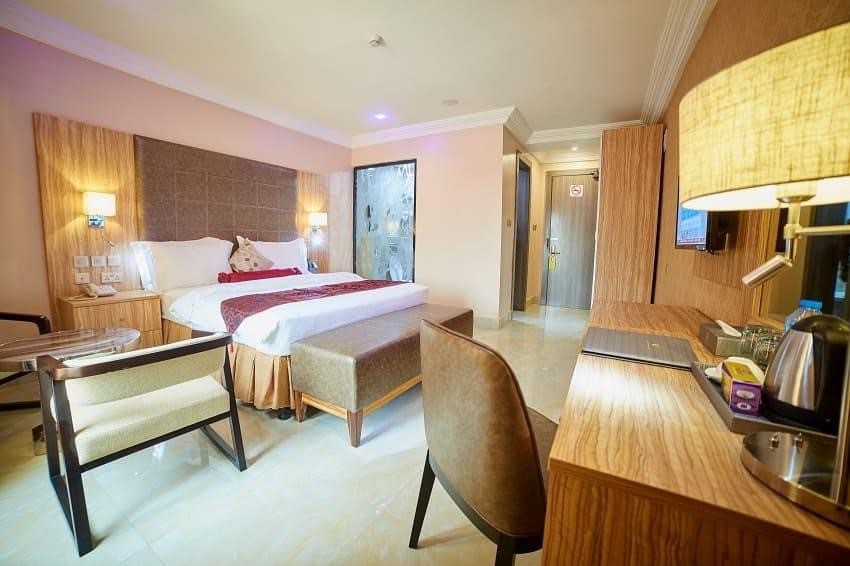 /web/uploads/116/ Corinthia Villa Hotel/room-photos/Royal Room/C.V.H ROYAL ROOM (002).jpg